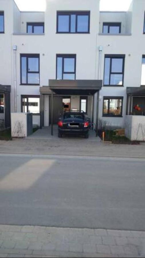 Privat Zimmer Richtung Messe هانوفر المظهر الخارجي الصورة